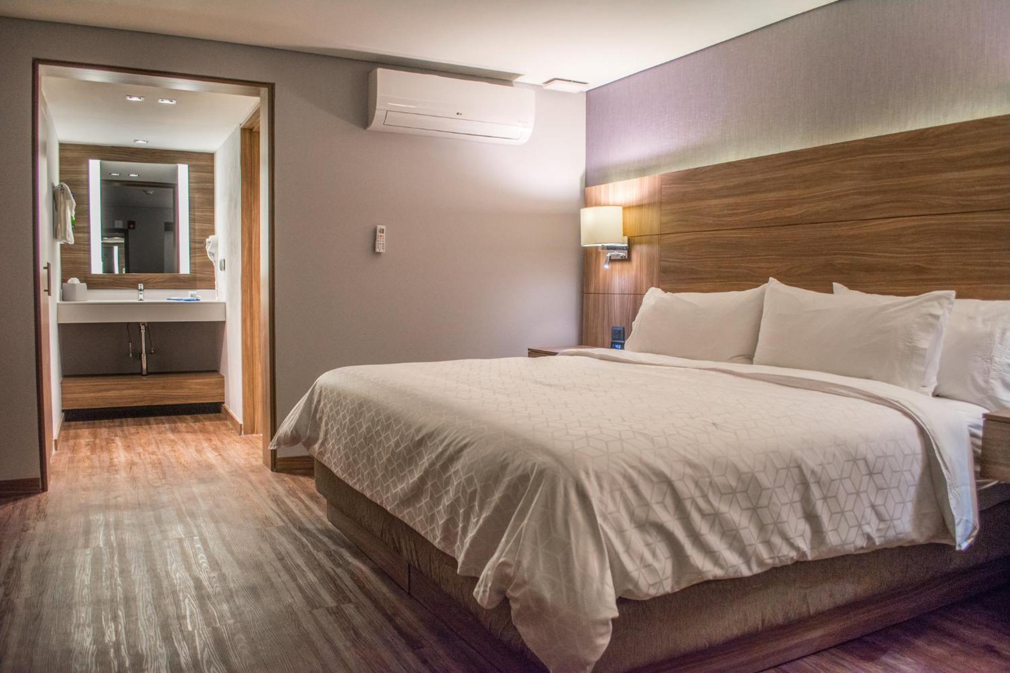 Holiday Inn Express Morelia By Ihg Esterno foto