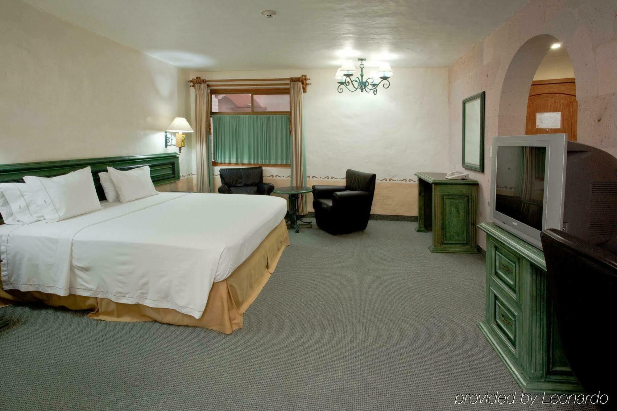 Holiday Inn Express Morelia By Ihg Esterno foto
